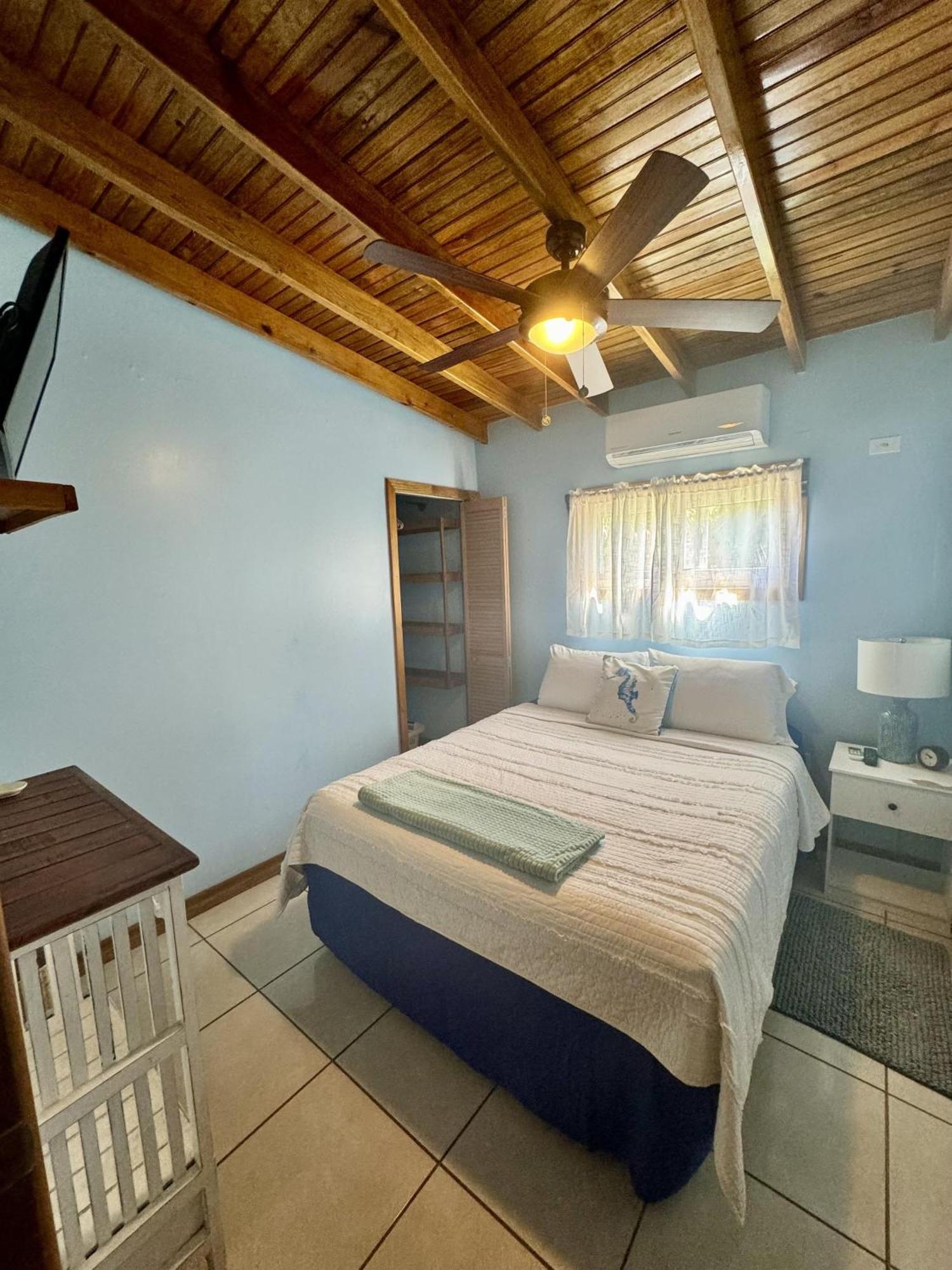 Blue Bahia Resort Sandy Bay Exteriör bild
