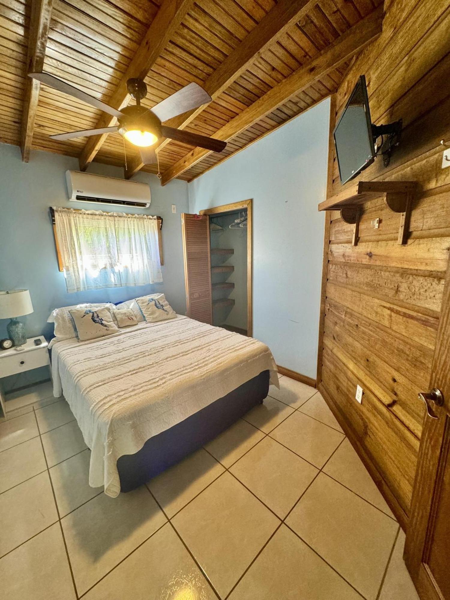 Blue Bahia Resort Sandy Bay Exteriör bild